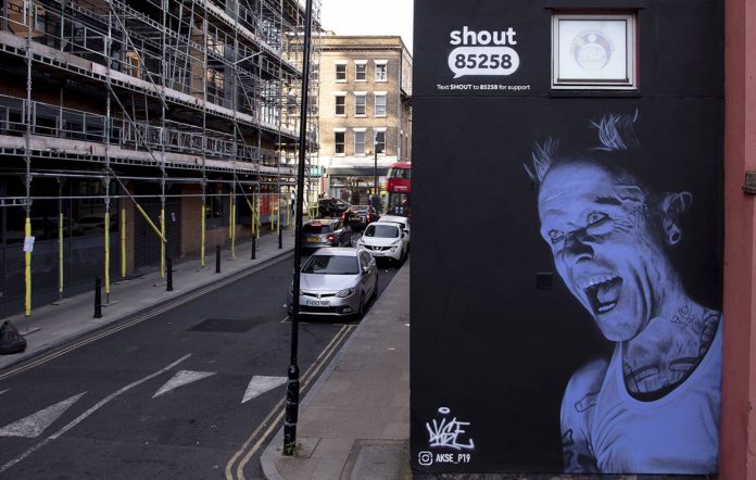 Mural s likom Kita Flinta otkriven u Londonu povodom Svetskog dana prevencije samoubistava