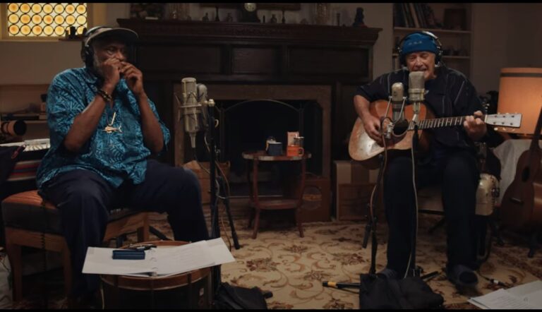 Blues oldtajmeri u punom sjaju… Tadž Mahal i Rej Kuder singlom “I Shall Not Be Moved” najavili zajednički album “Get on Board”