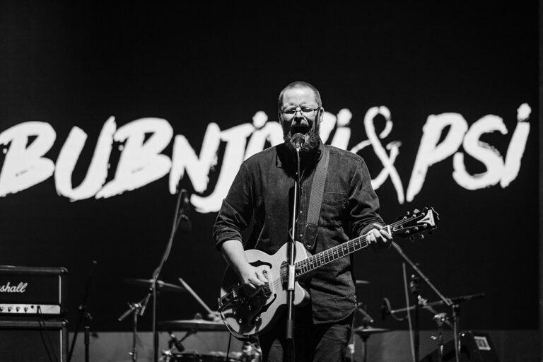 Crnogorski alt rock bend Bubnjivi & psi objavio prvi singl, uskoro stiže i album…