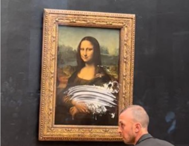 Suludi protest ili čist vandalizam… Muškarac bacio tortu na Mona Lizu u muzeju Luvr