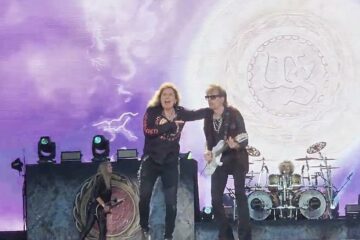 Stivi Vaj na koncertu Whitesnake/Photo> Youtube svreenshot