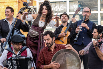 Barcelona Gipsy balKan Orchestra/ Photo: Jordi Oliver