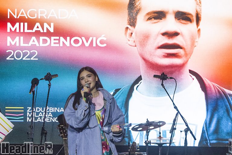 Dina Jashari dobitnica Nagrade Milan Mladenović 2022