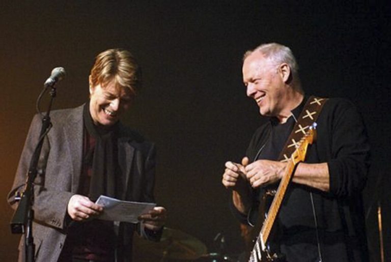 Tom Morelo nam ulepšao dan…  Holy smokes! David Bowie & Pink Floyd