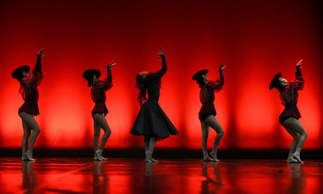 Priča o tri balerine iz zemlje koje više nema… Premijera mjuzikla “Tri” 27. decembra u Pozorištu na Terazijama