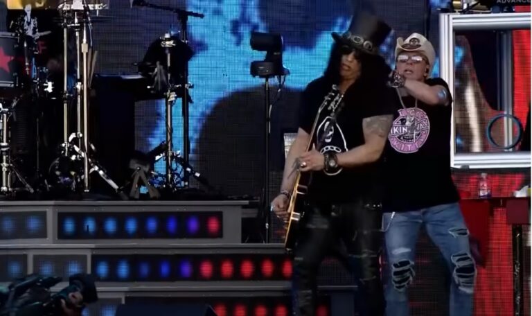 Najgori koncert headlinera ikada…? Nastup Guns N’ Roses na festivalu Glastonbury podelio kritiku, medije i publiku