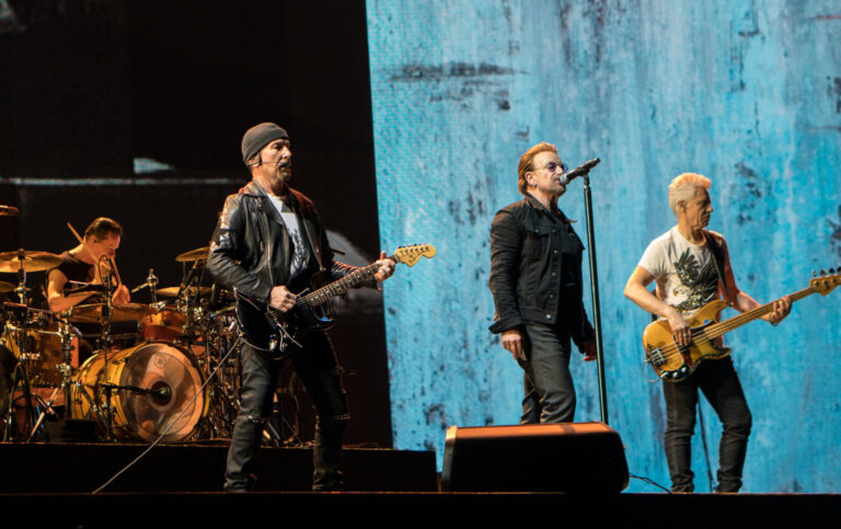U2 posle četiri decenije prvi put sviraju bez bubnjara Larija Malena