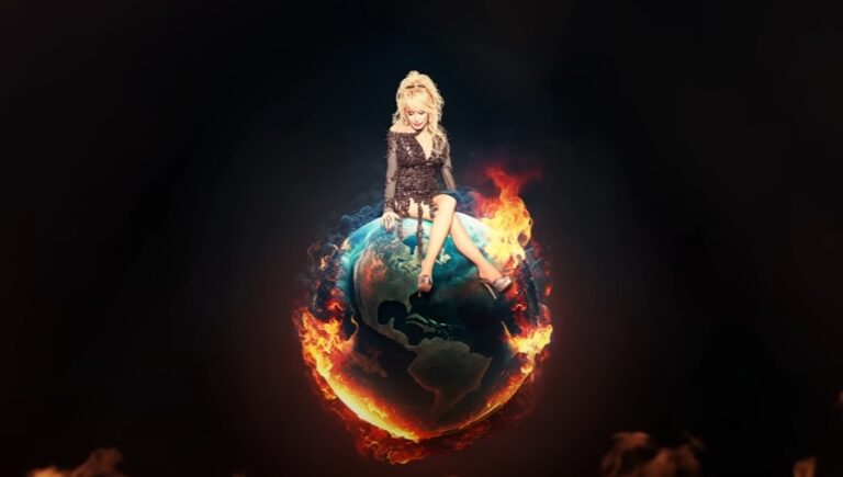 Stigla je “World on Fire”, prva pesmu s rokerskog albuma Doli Parton