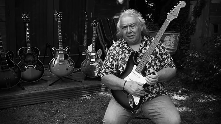 Preminuo Berni Marsden, prvi gitarista benda Whitesnake