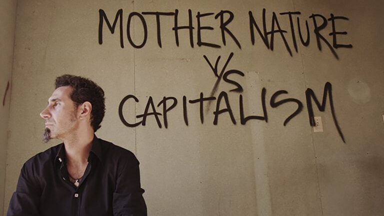 Frontmen grupe System of a Down Serž Tankian najavio memoare pod nazivom “Down with the System”…