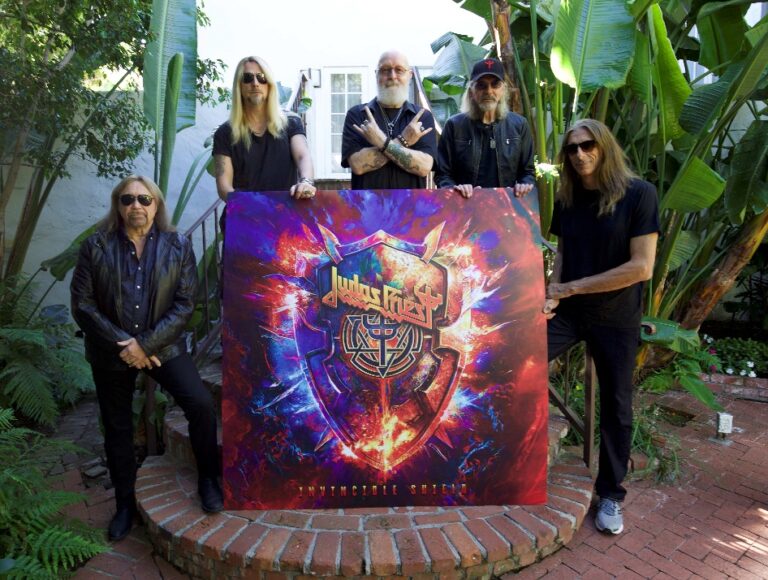 Neumorni branioci heavy metala… Judas Priest objavili 19. studijski album “Invincible Shield”