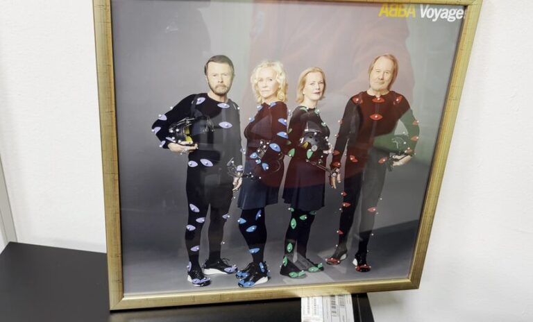 Specijalna emisija Radija 202 o grupi ABBA: Agneta, Frida, Beni i Bjorn na fantastičnom putovanju od Vaterloa do Abbatara