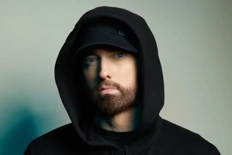 Eminem najavio novi album “The Death of Slim Shady” trejlerom u stilu krimi-serije…
