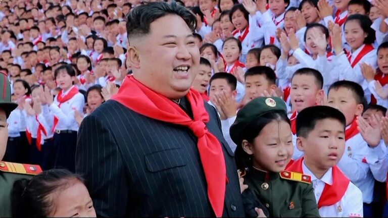 Pazite da vam ne uđe pod kožu… Nova propagandna pesma Severne Koreje je totalni hit na mrežama