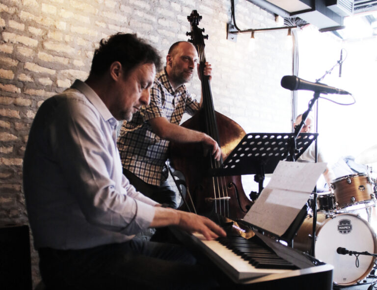 Povratak klasičnom “rečniku” džeza… Vladimir Maričić promovisao novi CD “Sonet”