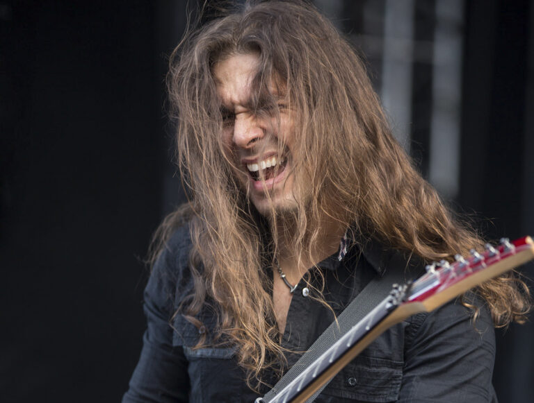 Bivši gitarista Megadetha Kiko Lureiro objavio novi solo album “Theory Of Mind”