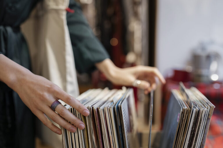 U prodaji humanitarna vinil singlica “Jedra”… za pomoć dečacima obolelim od Dišenove mišićne distrofije