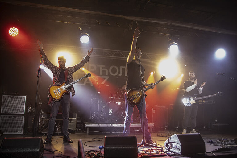 Čekam dan… Poručuje Rulja Inc. novim video singlom