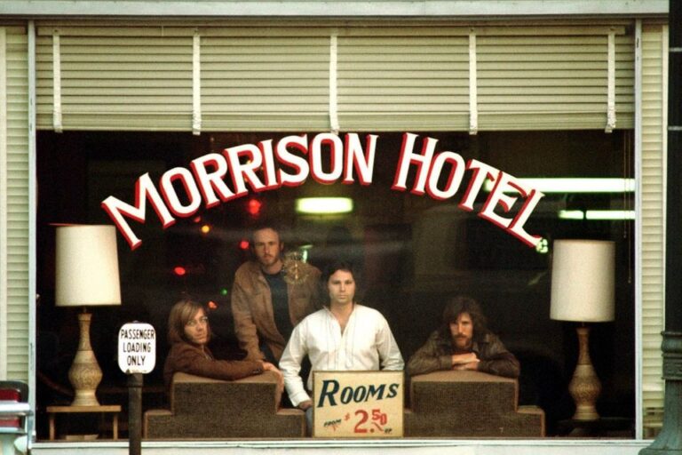 Izgorela zgrada u Los Anđelesu poznata s naslovnice albuma “Morrison Hotel” grupe Doors