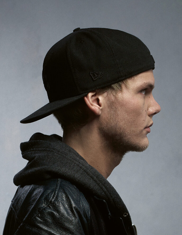 Objavljen album “Avicii Forever” sa 19 ključnih hitova i – novom pesmom “Let’s Ride Away”