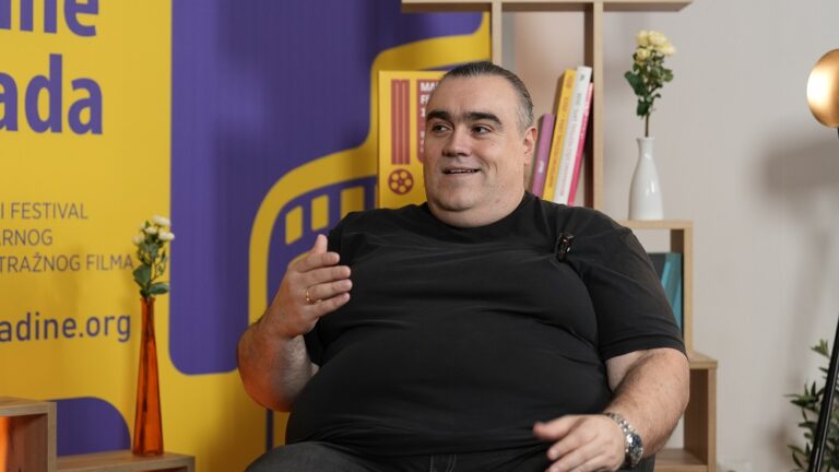 Nenad Zlatanović u prvom DOBkastu otkrio da li je 300 koncerata godišnje dovoljno da se dobro živi…