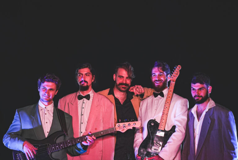 Prljavi garažni rok – napola gotov, ubitačan i napravljen za đuskanje… Bend Jimmy Fitzsimmons objavio debi album