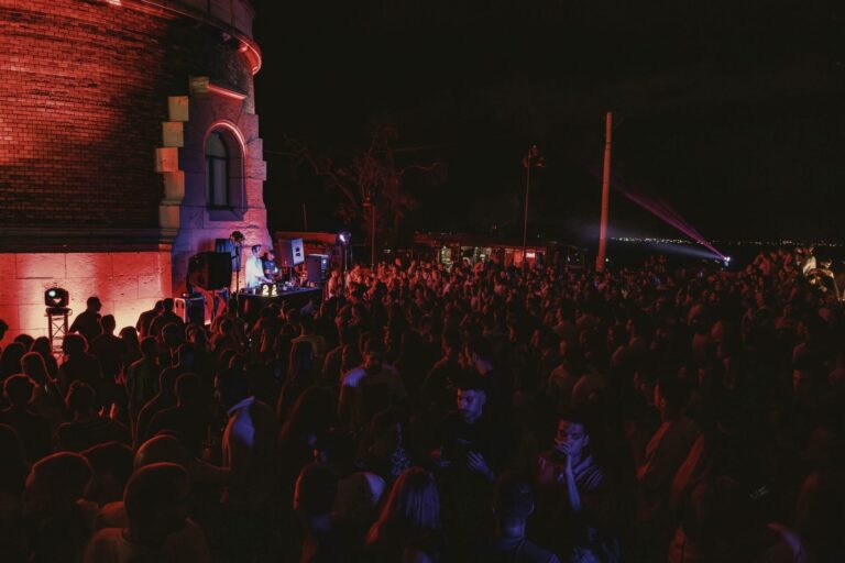 Novi datum letnje open air žurke na Gardošu uz Dvicu Sole