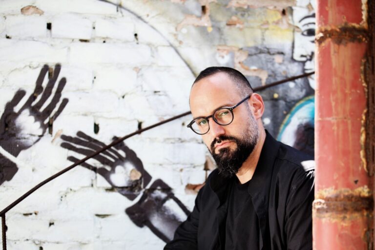 Marko Louis na očev rođendan objavio novi album “25” – slavlje života, muzike i ljubavi