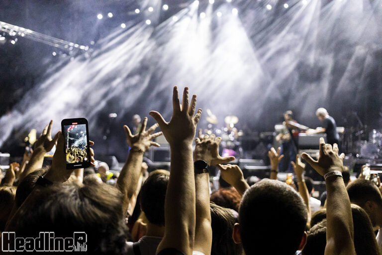 Od muzike za ples koja budi savest, na krilima anđela, pravo do – Utopije… Završen prvi dan Arsenal Festa (fotoreportaža)