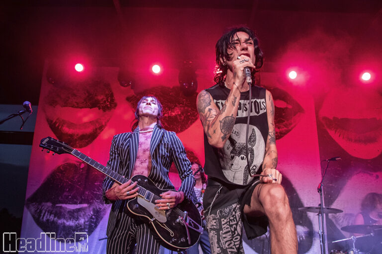Kako je Palaye Royale preimenovao Srbiju i zašto je dobro ponekad imati upaljač pri sebi… (fotoreportaža)