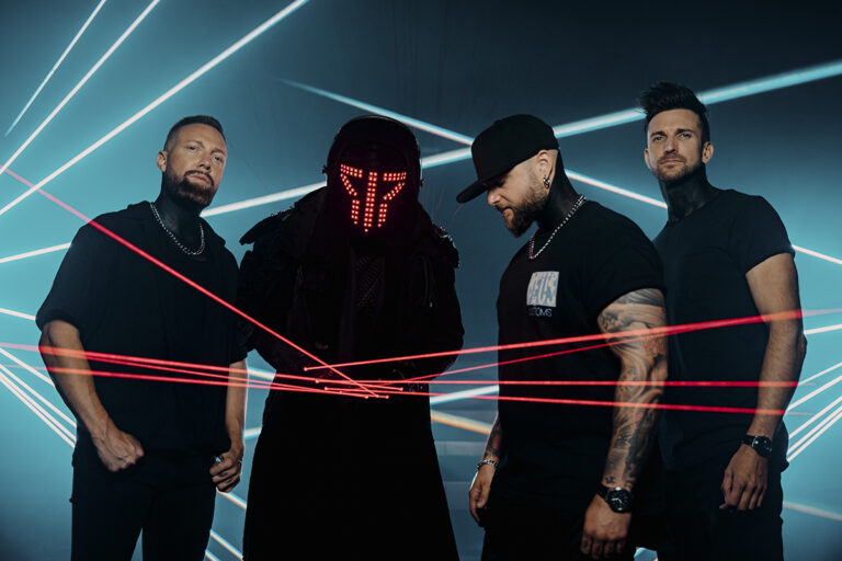 Stižu Smash Into Pieces… Audio-vizuelni spektakl 28. septembra u Domu omladine Beograda