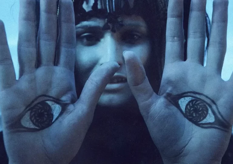 O ovom filmu nije smelo da se priča decenijama… ali “Na srebrnom globusu” ima ocenu 100 na na Rotten Tomatoes iako nije ni dovršen
