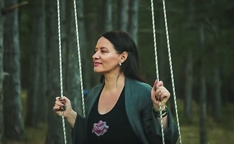 Sve mi daj…  Ksenija Kuljača predstavila novi video singl