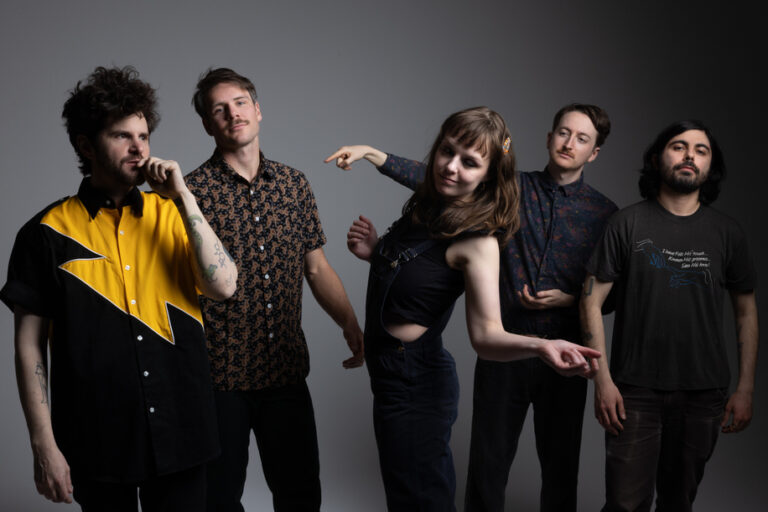 Uz “punk ručak” bend Guerilla Toss snimio novi album “You’re Weird Now”