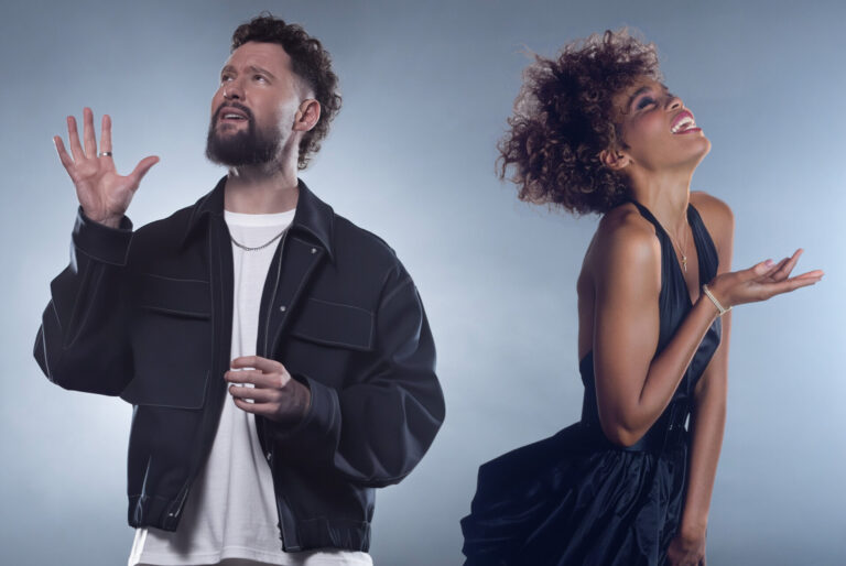 Objavljena nova verzija kultnog hita Witni Hjuston “I Wanna Dance With Somebody” sa Kalumom Skotom
