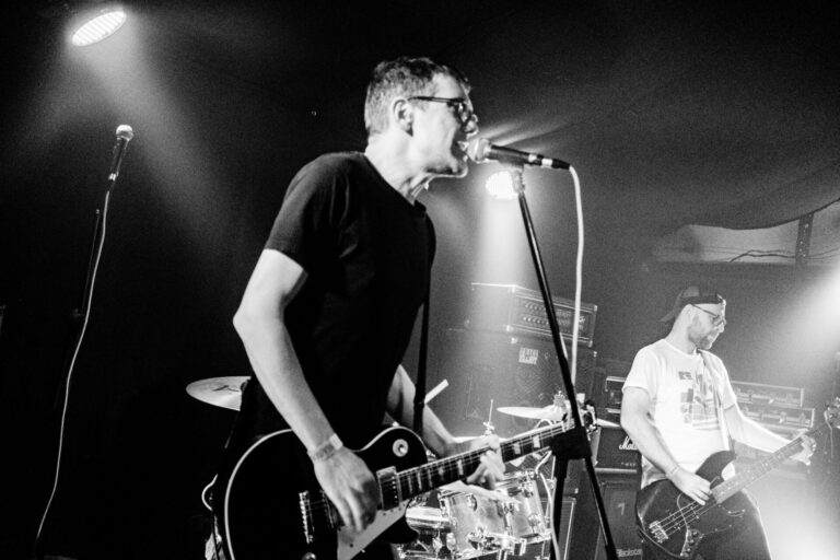 Dead Dog Summer objavili novi album “Building Again”