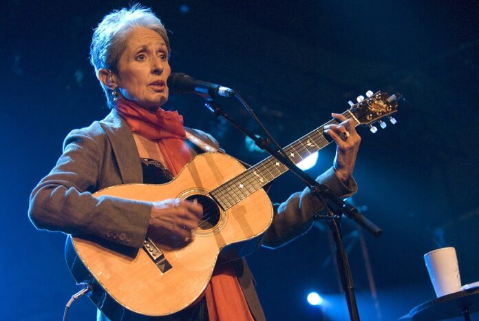 Joan_Baez,_Cambridge_Festivals_2001-2014_(966537353)