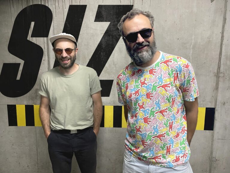 Jedno eksplozivno post-punk putovanje… Bend SIZ predstavio album “This is SIZ”
