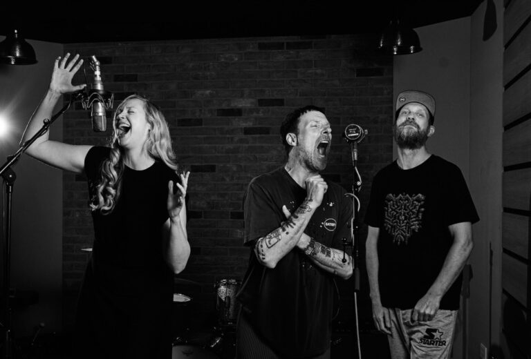 Sleaford Mods najavili novi album singlom u kojem gostuju Big Special i Gvendolin Kristi