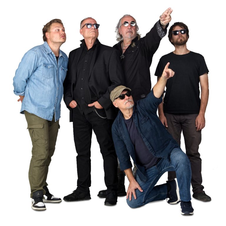 Ovo nije samo album… ovo je alarm: Bend Crna kronika predstavio izdanje “Vidiš da nisam normalan”