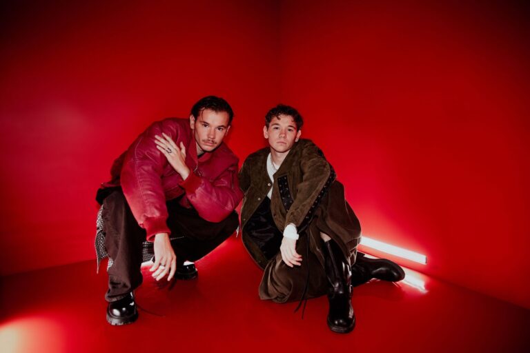Marcus & Martinus objavili album “The Room” koji će predstaviti na koncertu 28. januara 2026. u Beogradu