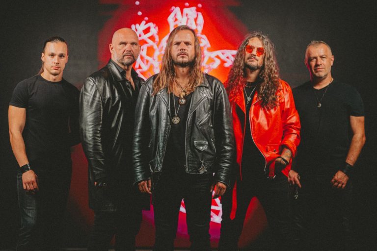 Freddie’s Friends predstavili debitantski singl “Queen of Hearts”