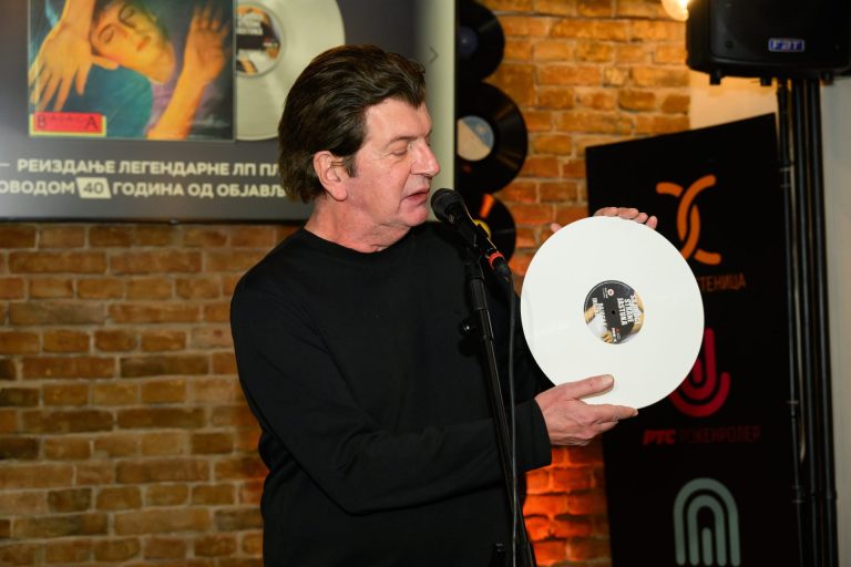 Bajaga na promociji reizdanja LP ploče Instruktora “Sa druge strane jastuka”: Samo će vinil preživeti solarne oluje i nuklearni rat