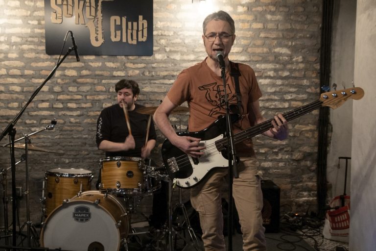 Bend Huke objavio singl “Skaut”, završni čin trilogije o padu, tišini i unutrašnjem otporu