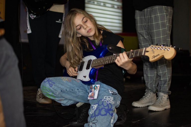 Završni koncert nove generacije Rok kampa za devojčice 21. decembra u Spratu