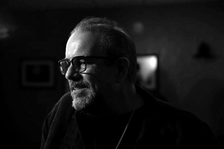 Frontmen grupe The Mavericks Raul Malo preminuo u 60. godini…