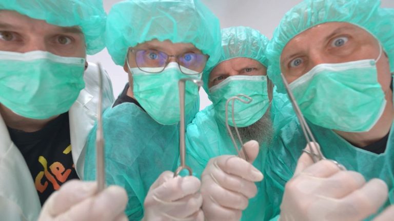 Nije singl, al’ je hit… Savršeni Marginalci objavili “Rođendansku”