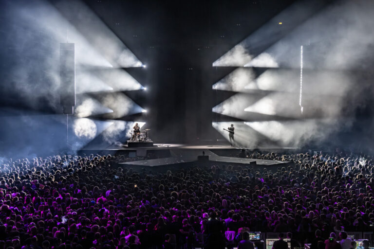 Ritam generacije… Buč Kesidi napunili, pa rasplesali Arenu u Zagrebu