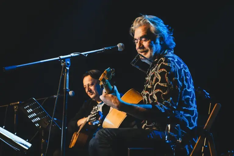 Đura Mornar i Mylutin uživo u intimnoj atmosferi Lisabon bara…