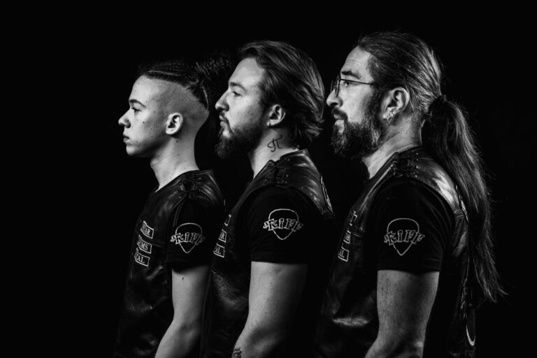 Bend Riff objavio debi album “Ko sam ja?”